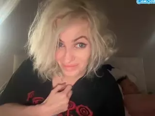 Crumbalina's Live Sex Cam Show