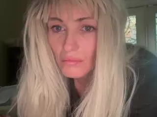 Crumbalina's Live Sex Cam Show