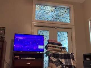Live cam show with Crumslut