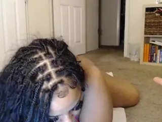 Elegance's Live Sex Cam Show