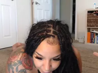 Elegance's Live Sex Cam Show