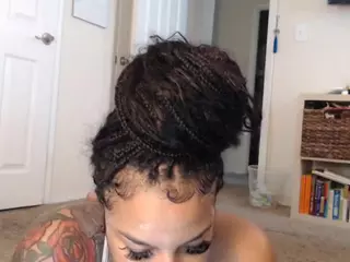 Elegance's Live Sex Cam Show