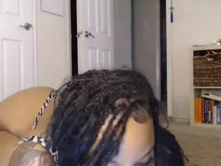 Elegance's Live Sex Cam Show