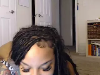 Elegance's Live Sex Cam Show
