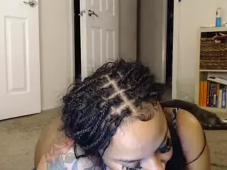 Elegance's Live Sex Cam Show