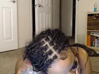 Elegance's Live Sex Cam Show