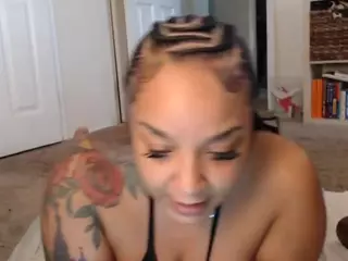 Elegance's Live Sex Cam Show