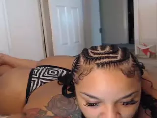 Elegance's Live Sex Cam Show