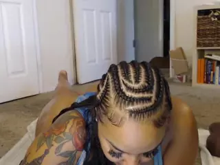 Elegance's Live Sex Cam Show