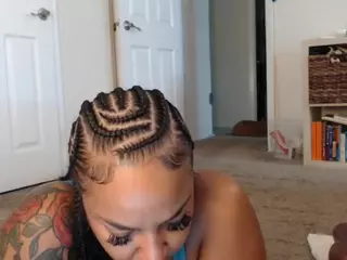 Elegance's Live Sex Cam Show