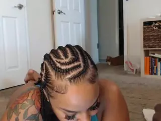 Elegance's Live Sex Cam Show