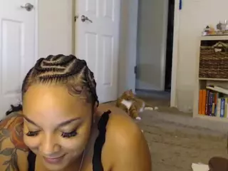 Elegance's Live Sex Cam Show