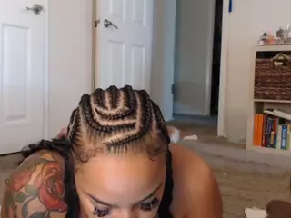 Elegance's Live Sex Cam Show