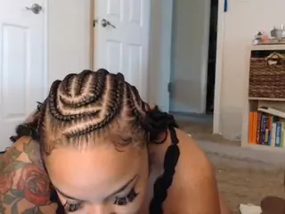 Elegance's Live Sex Cam Show