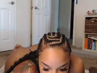 Elegance's Live Sex Cam Show