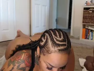 Elegance's Live Sex Cam Show