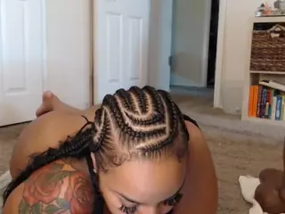Elegance's Live Sex Cam Show