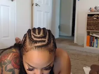 Elegance's Live Sex Cam Show