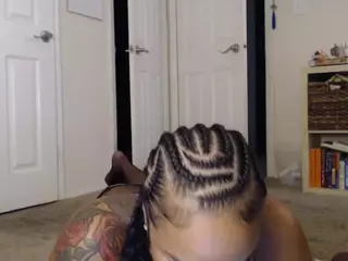 Elegance's Live Sex Cam Show