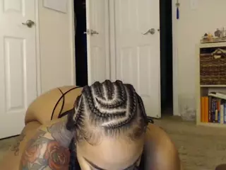 Elegance's Live Sex Cam Show