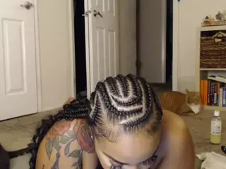 Elegance's Live Sex Cam Show