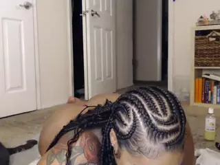 Elegance's Live Sex Cam Show