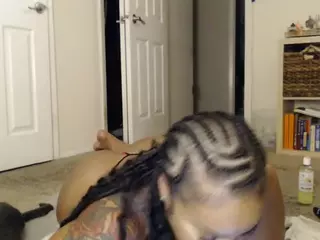 Elegance's Live Sex Cam Show