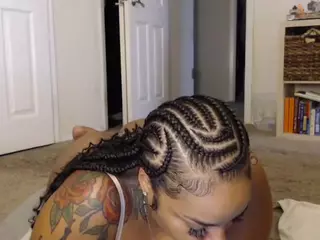 Elegance's Live Sex Cam Show