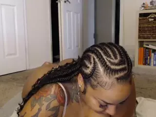 Elegance's Live Sex Cam Show