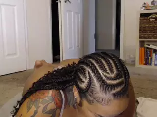 Elegance's Live Sex Cam Show