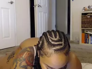 Elegance's Live Sex Cam Show