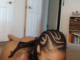Elegance's Live Sex Cam Show