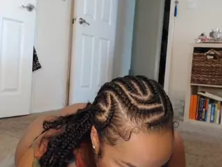 Elegance's Live Sex Cam Show