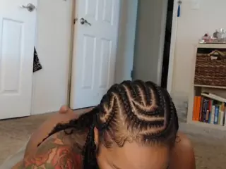 Elegance's Live Sex Cam Show