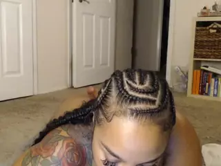 Elegance's Live Sex Cam Show