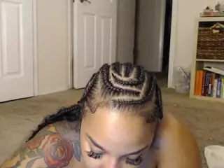 Elegance's Live Sex Cam Show