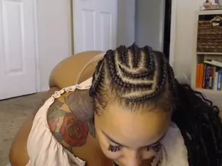 Elegance's Live Sex Cam Show