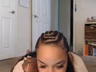 Elegance's Live Sex Cam Show
