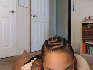 Elegance's Live Sex Cam Show
