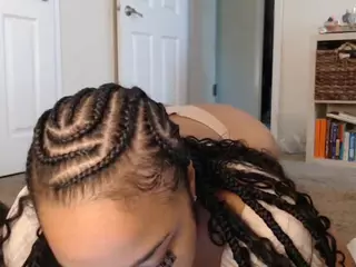 Elegance's Live Sex Cam Show