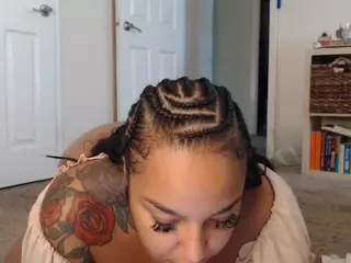 Elegance's Live Sex Cam Show