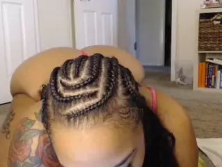 Elegance's Live Sex Cam Show