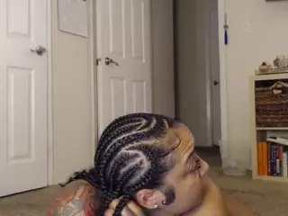 Elegance's Live Sex Cam Show