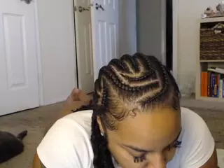 Elegance's Live Sex Cam Show