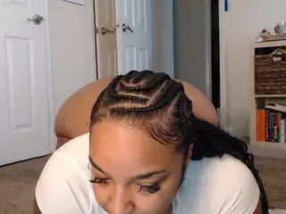 Elegance's Live Sex Cam Show