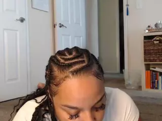 Elegance's Live Sex Cam Show
