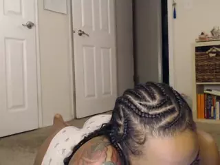 Elegance's Live Sex Cam Show