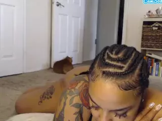 Elegance's Live Sex Cam Show