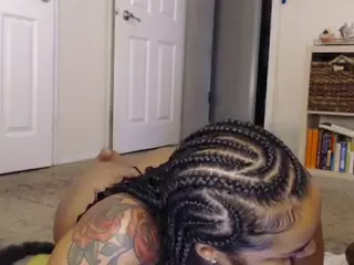 Elegance's Live Sex Cam Show