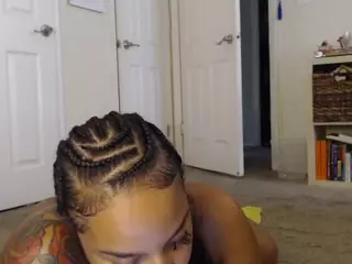 Elegance's Live Sex Cam Show
